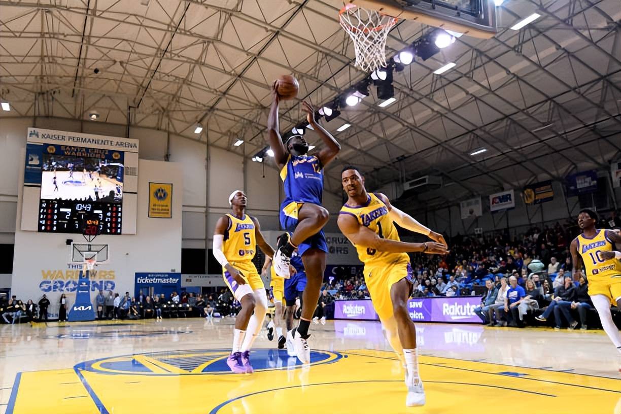 休斯敦火箭队最新消息今天比赛 休斯敦火箭队最新消息今天比赛