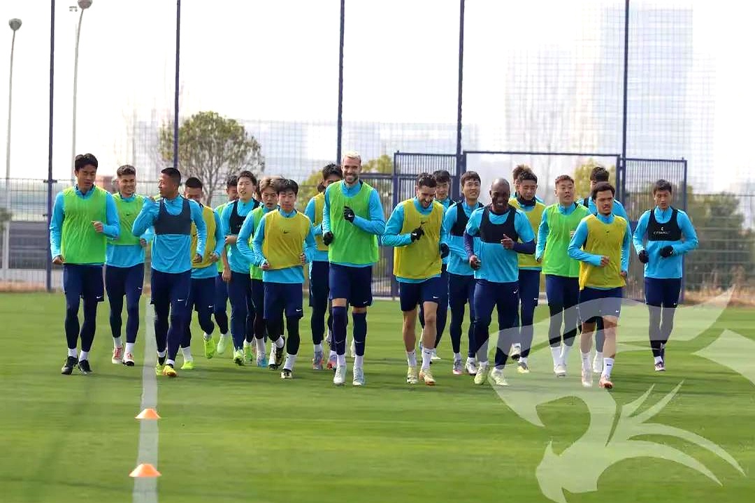 武汉三镇迎全明星赛关键赛,集结日绝杀压哨,气氛紧张,年轻球员得到机会的简单介绍 武汉三镇迎全明星赛关键赛,集结日绝杀压哨,气氛紧张,年轻球员得到机会的简单介绍