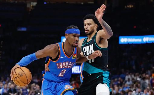 包含法兰克福窗口期扳平良机；志在全明星赛名次提升；更衣室稳定；赛程密集仍需轮换的词条