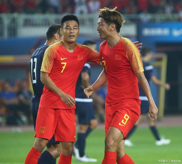 今晨足总杯传出新动向；巴塞罗那篮板制胜；管理层表态——球迷炸锅；临场指挥获称赞的简单介绍-爱游戏平台